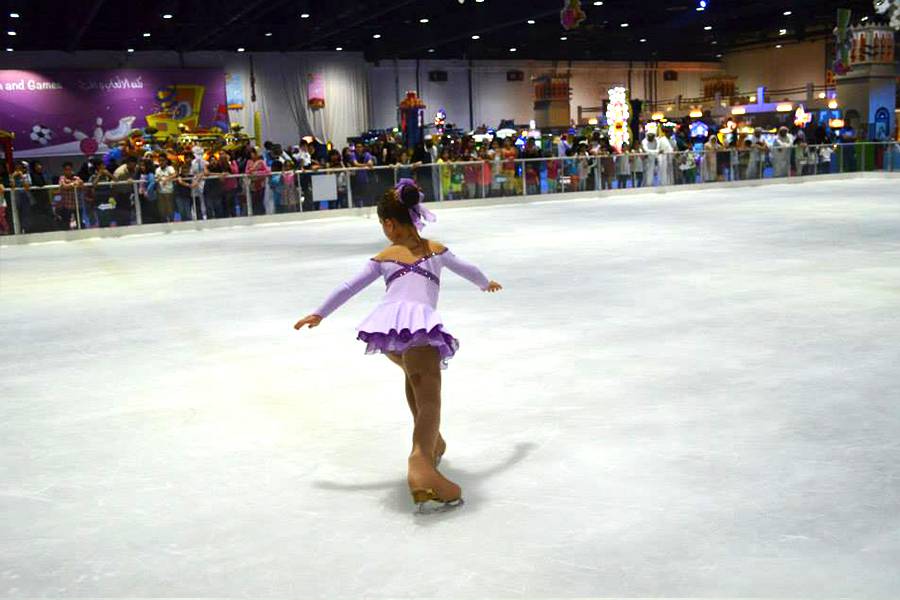 news-mobile-ice-rinks-q-and-a_01_20200809160403.jpg